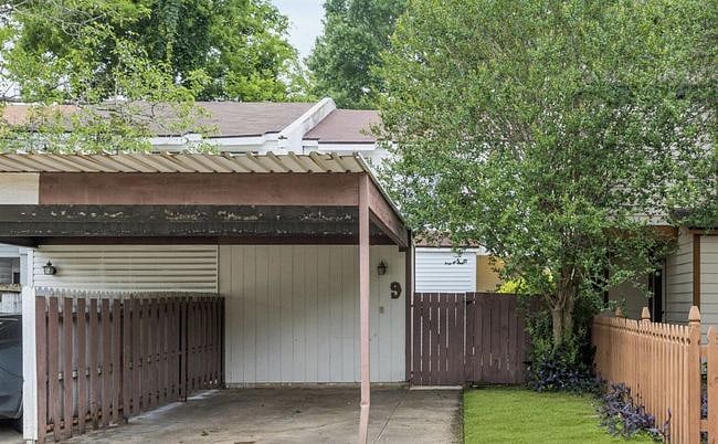 Carport