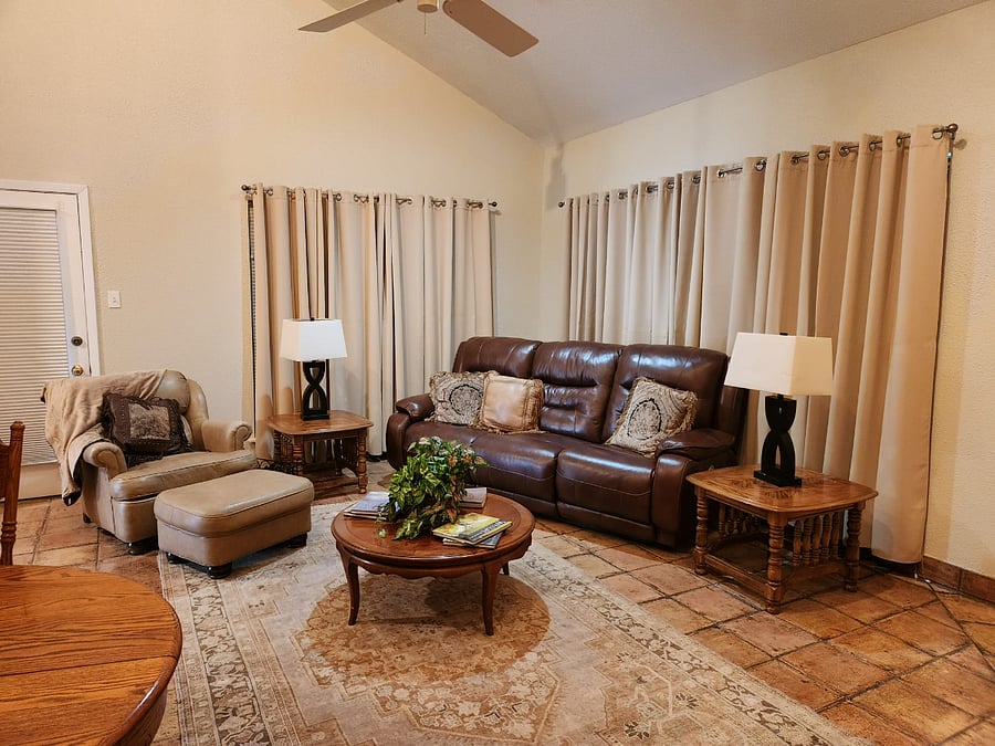 Furnished Finder property 623531_1 photo 1