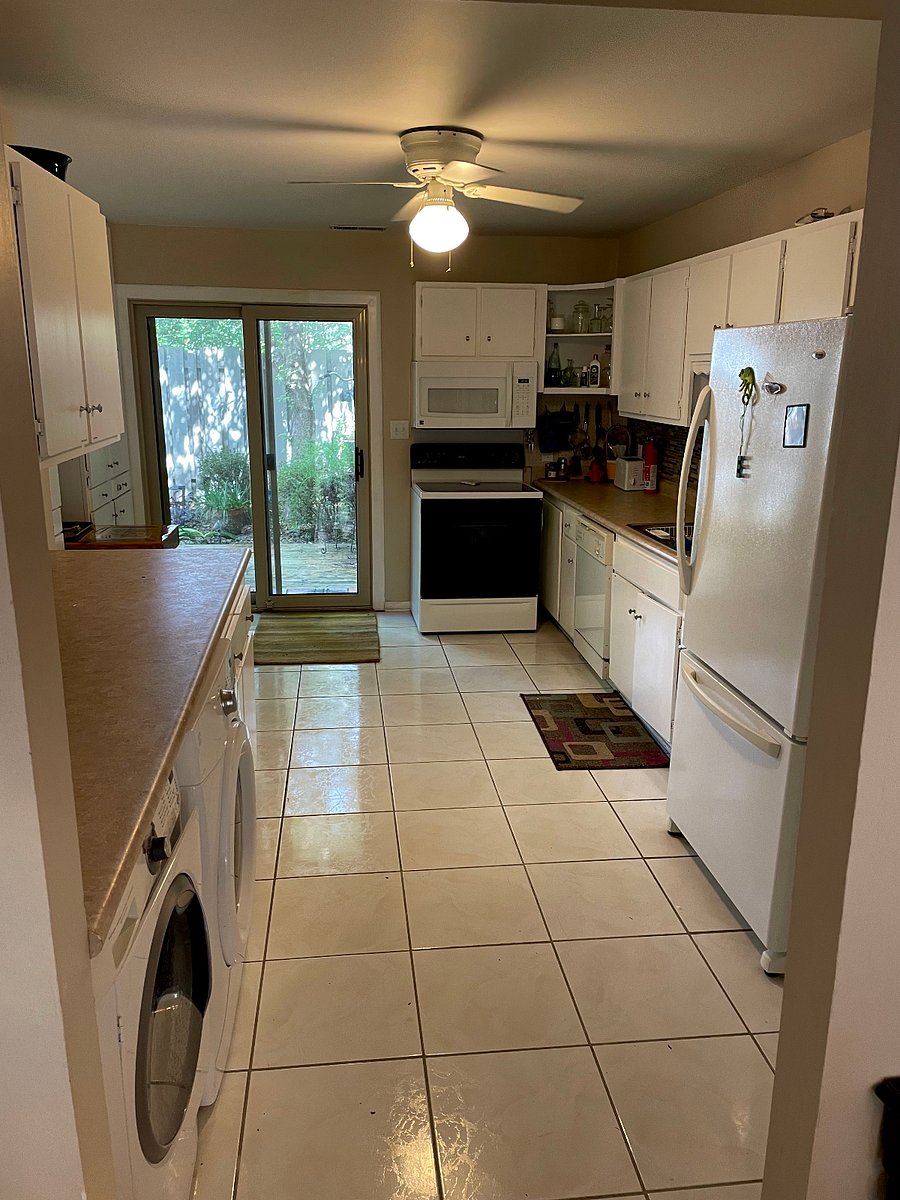Furnished Finder property 623545_1 photo 24
