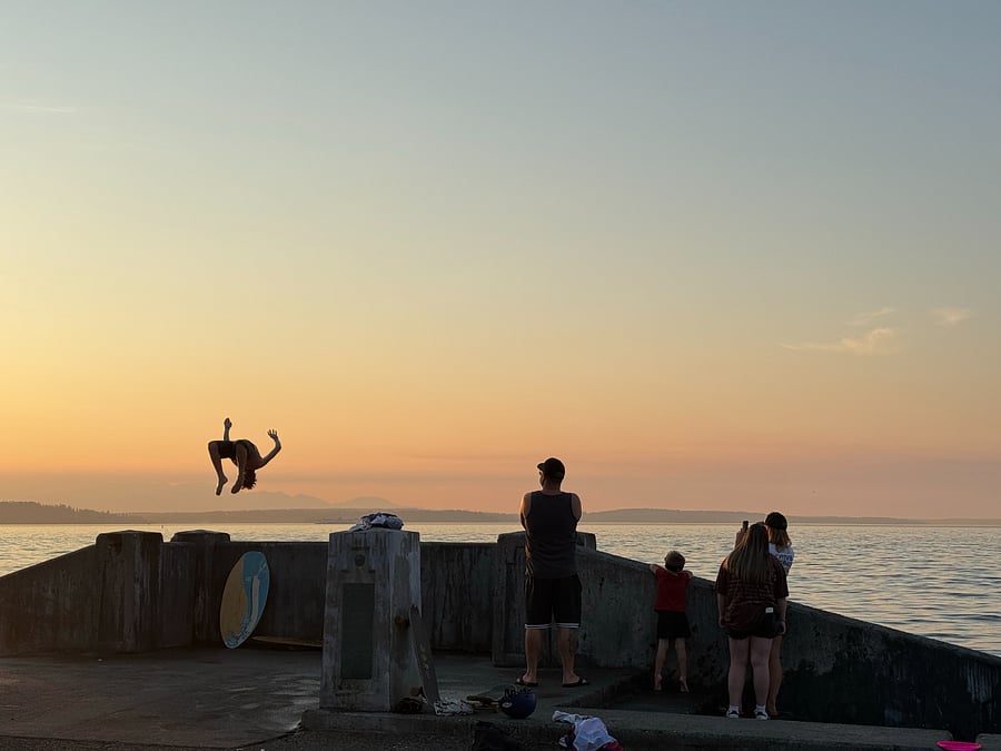 Alki beach is 10 minutes away