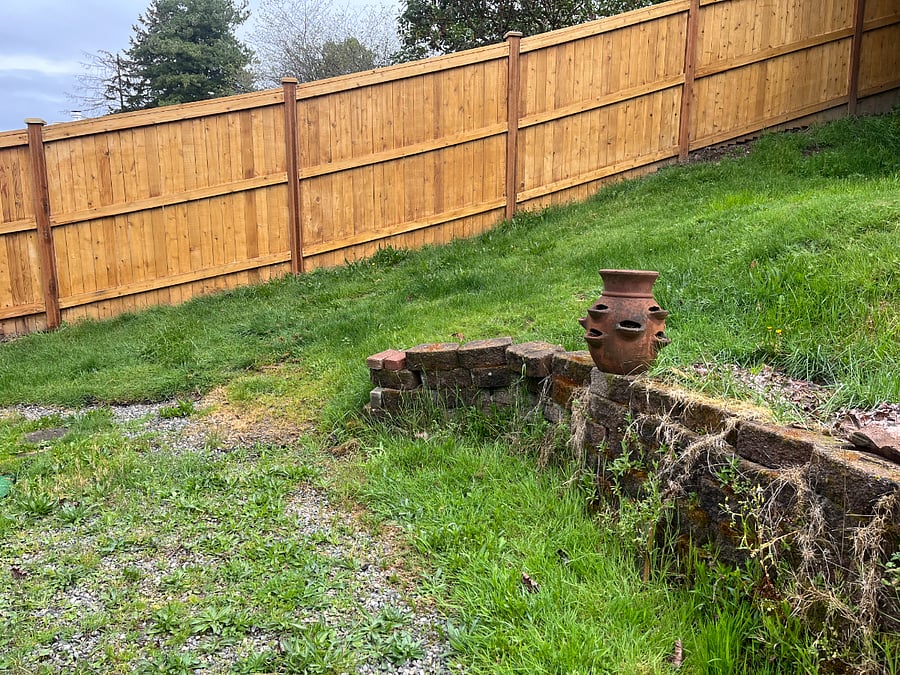 spacious yard and small outdoor patio table available
