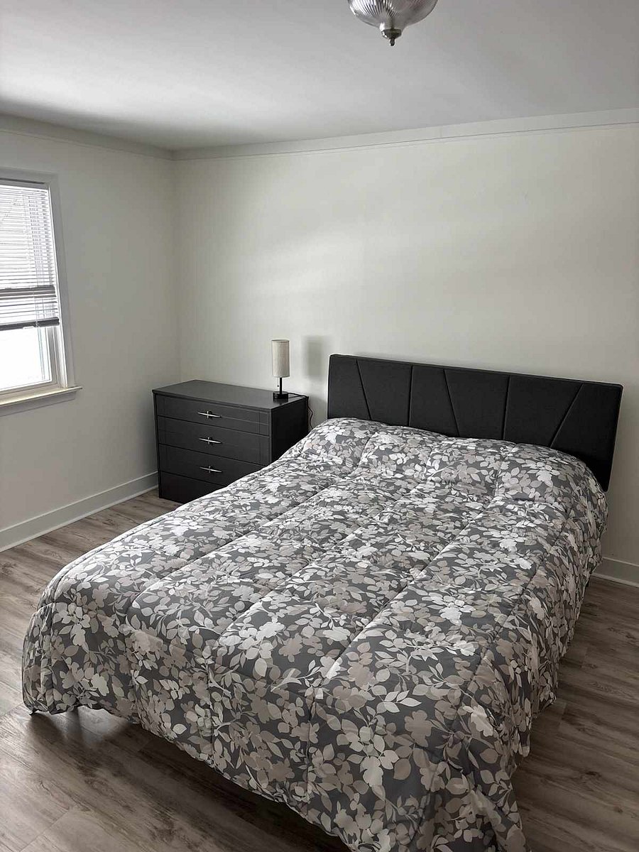 Bedroom #1