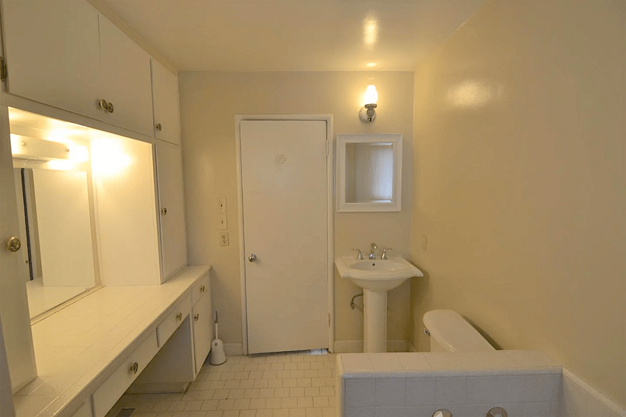 Full Bathroom-Vu2
