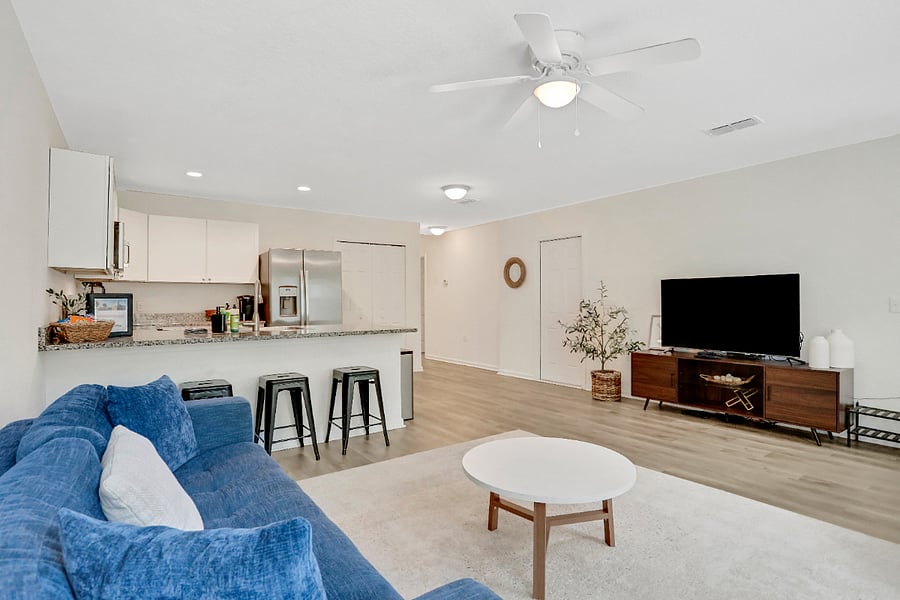Furnished Finder property 623863_1 photo 3