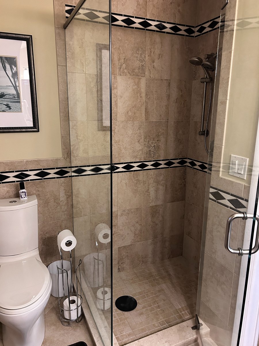 glass enclosed walk in shower