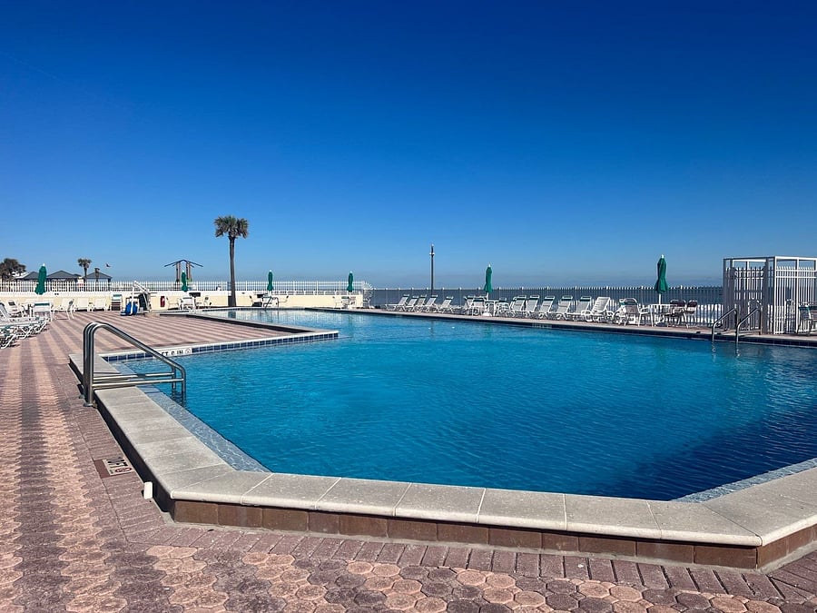 the deep end of the pool. full 10' deep pool