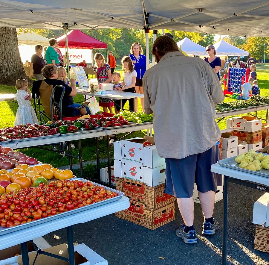 Thursday Farmer's Market May-October