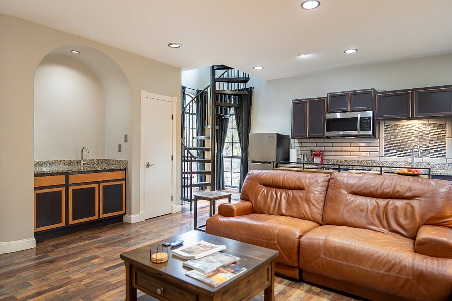 Furnished Finder property 624497_1 photo 18