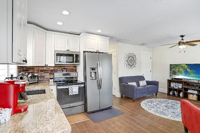 Furnished Finder property 624755_1 photo 15