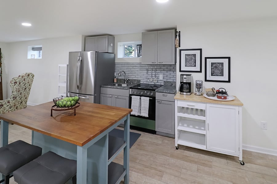 Island for extra cooking space!