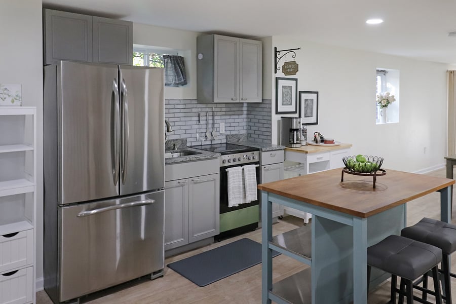 Newly remodeled EVERYTHING! Including this gorgeous kitchen!