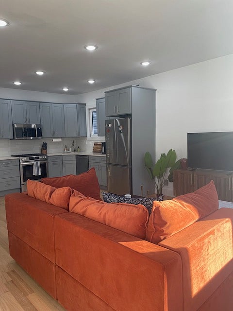 Furnished Finder property 624859_2 photo 7