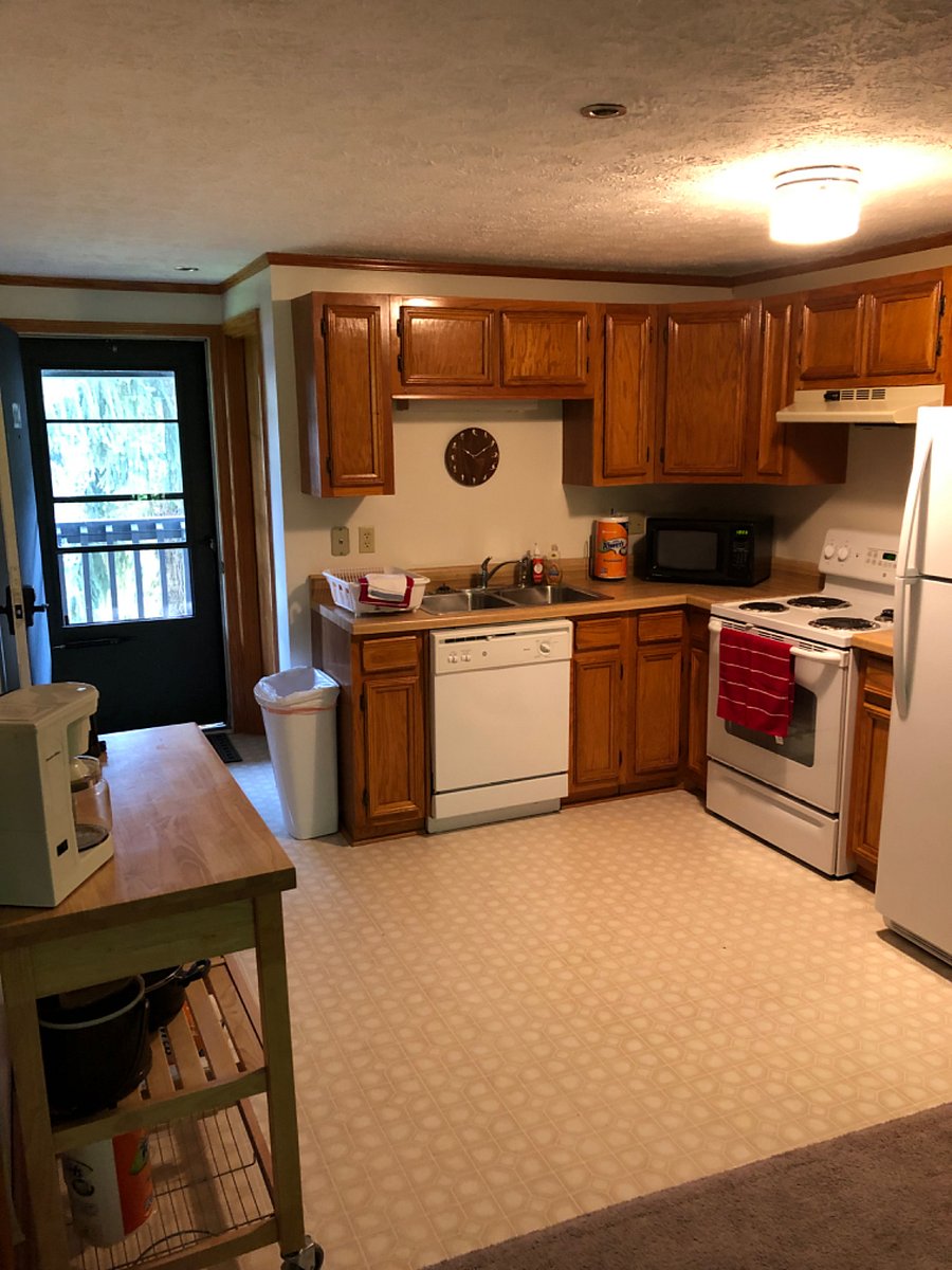 Fully Equipped Kitchen with Essentials