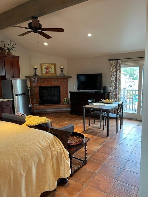 Furnished Finder property 624901_1 photo 10