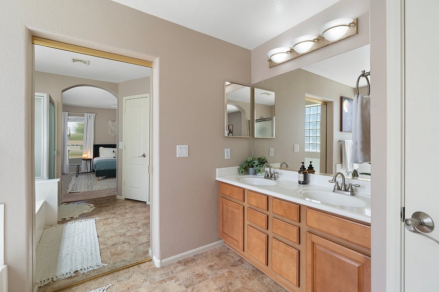 Furnished Finder property 624934_1 photo 37