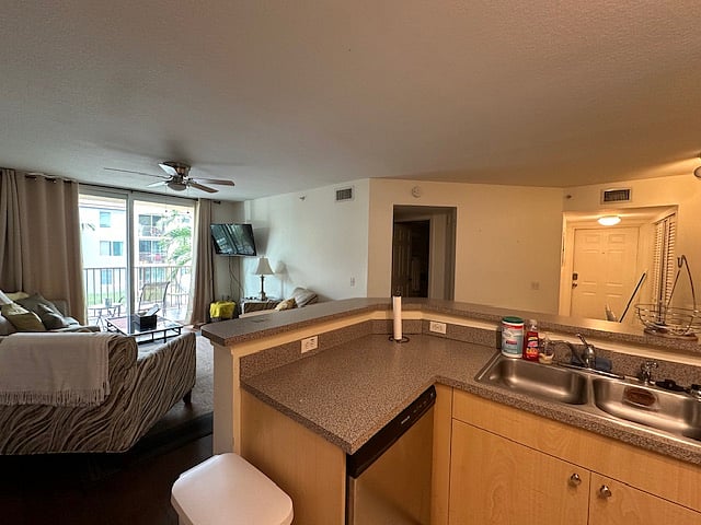 Furnished Finder property 625172_1 photo 11