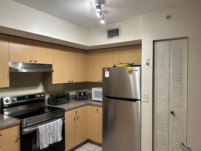 Furnished Finder property 625172_1 photo 10