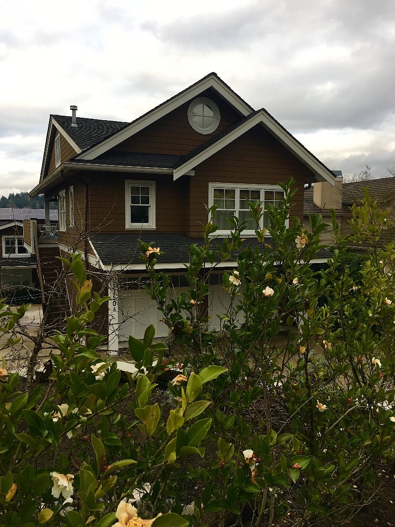 cottage style home