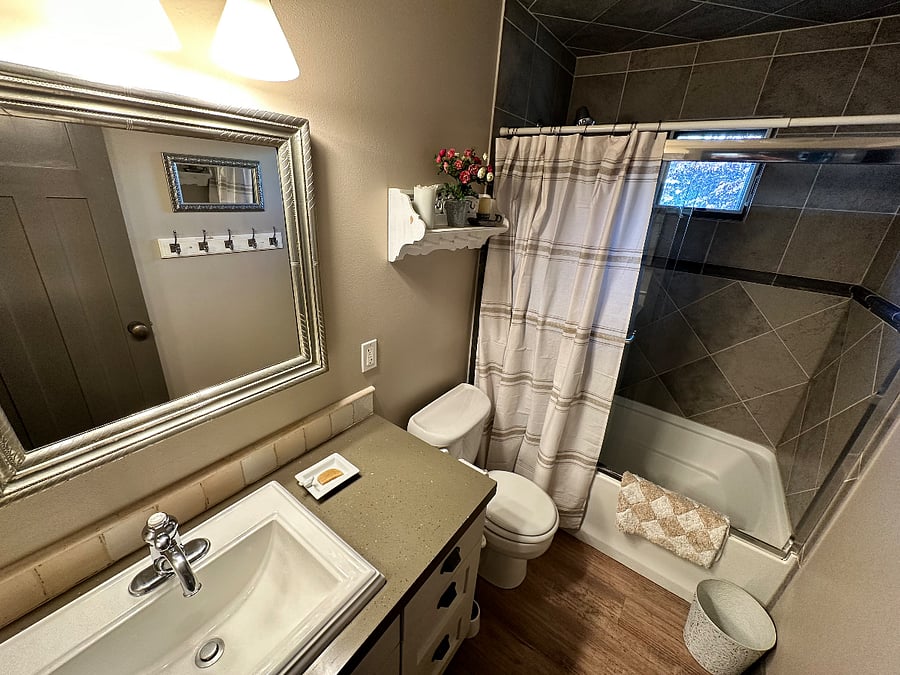 custom tiled tub/shower