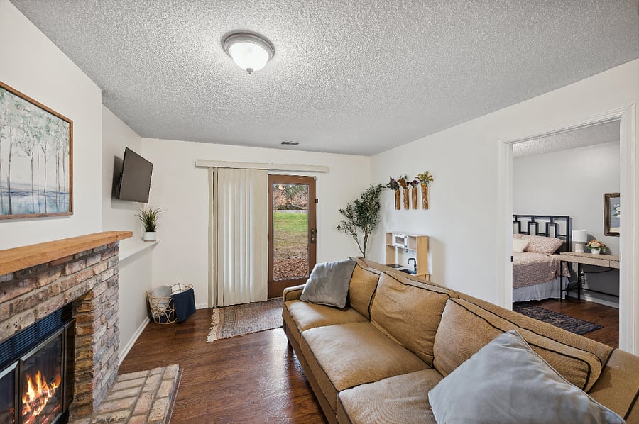 Furnished Finder property 625382_1 photo 17