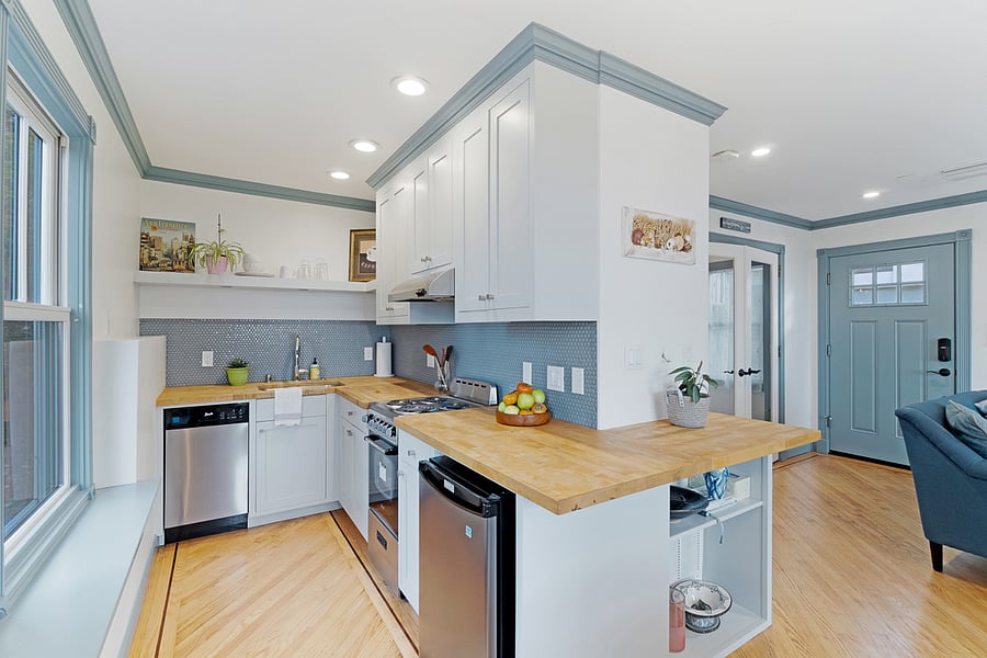 Furnished Finder property 625539_2 photo 9