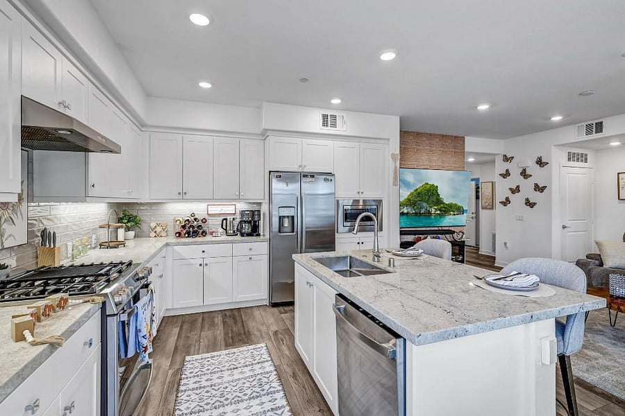 Furnished Finder property 625590_1 photo 3