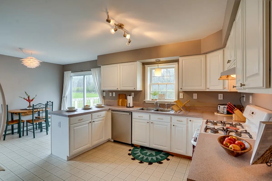 Furnished Finder property 625612_1 photo 11