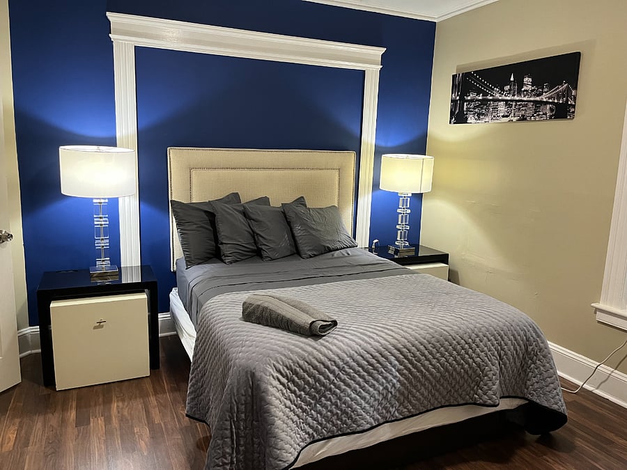Sample pics of the 3rd bdrm, it was recently added while a guest was staying so we could not take most updated pics.**