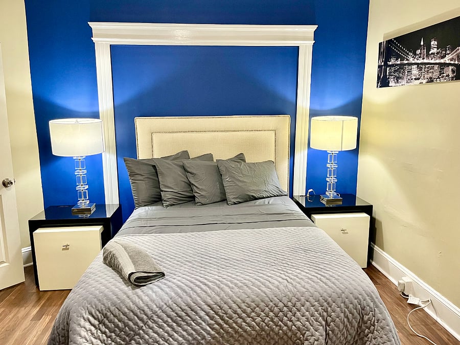 Sample pics of the 3rd bdrm, it was recently added while a guest was staying so we could not take most updated pics.**