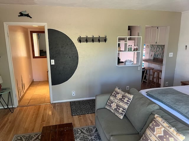 Furnished Finder property 625785_1 photo 3
