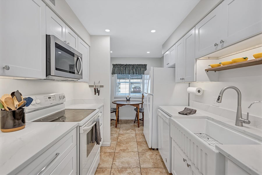 Furnished Finder property 625853_1 photo 17