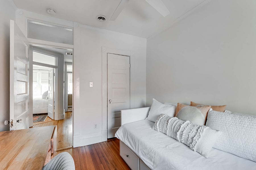 Twin Bed and Office 