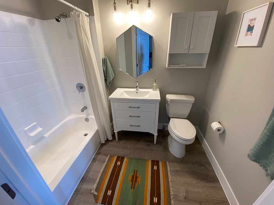 Guest/second bedroom private bathroom