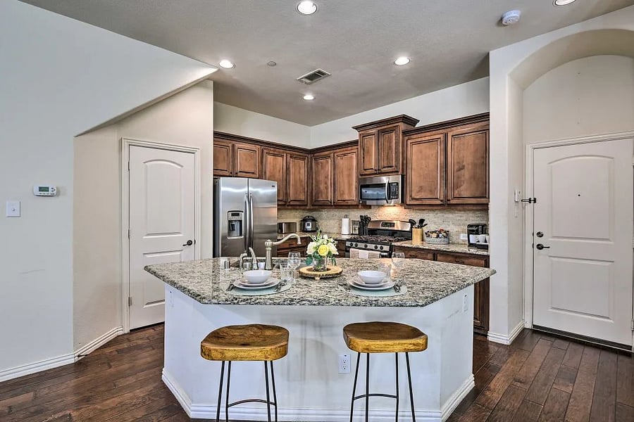 Furnished Finder property 625922_1 photo 12
