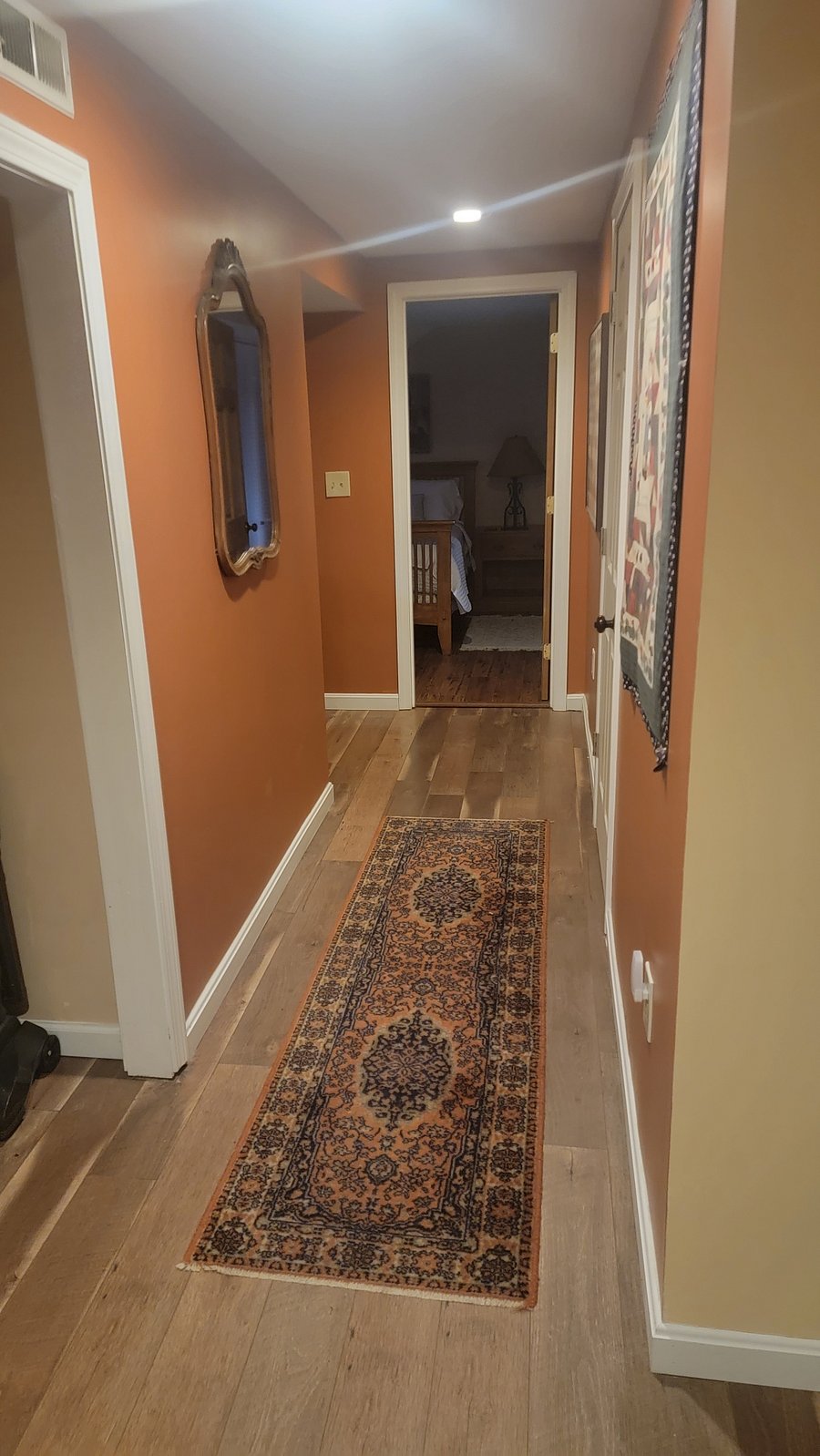 Hallway between Kitchen and Bedroom