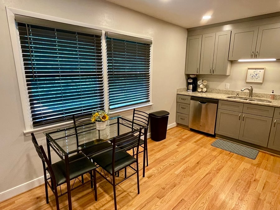 Furnished Finder property 625967_1 photo 18