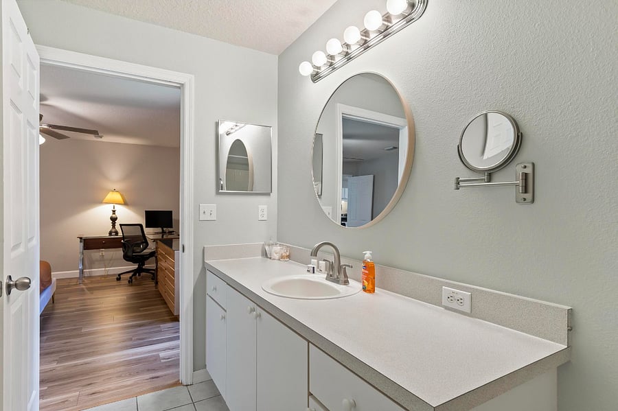 Furnished Finder property 626057_1 photo 35