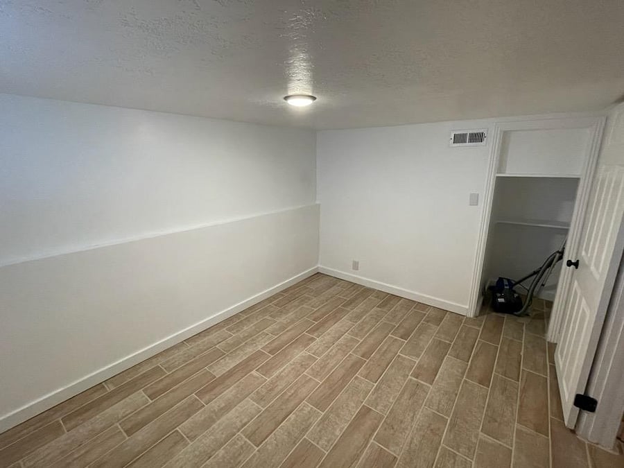 2nd bedroom with smaller "utility" closet