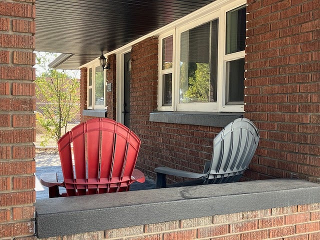 Private front porch