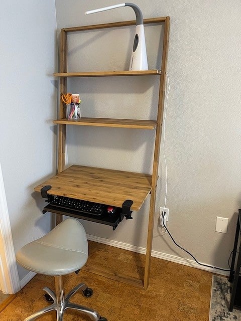 Desk w/ wireless keyboard & mouse, keyboard tray, lamp w/ fan, & stool