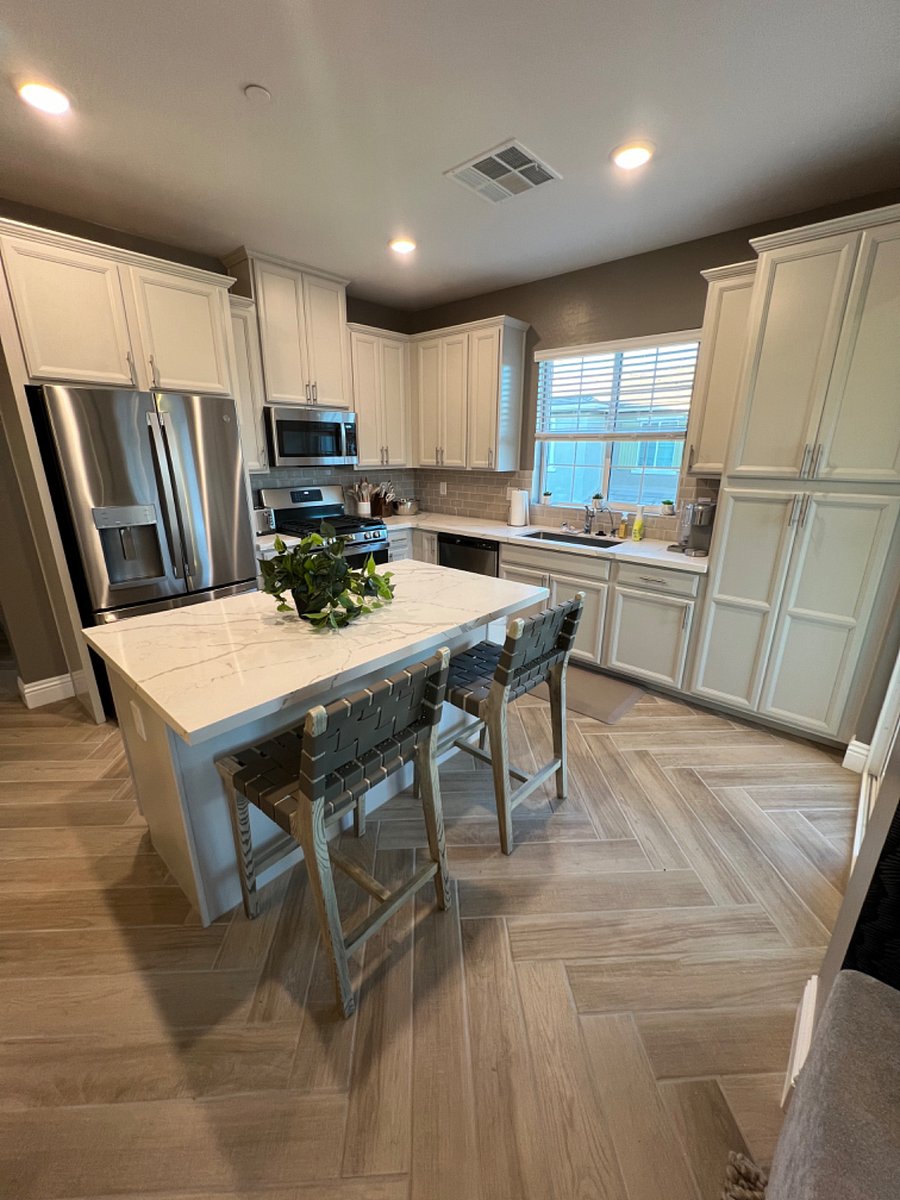 Furnished Finder property 626180_1 photo 3