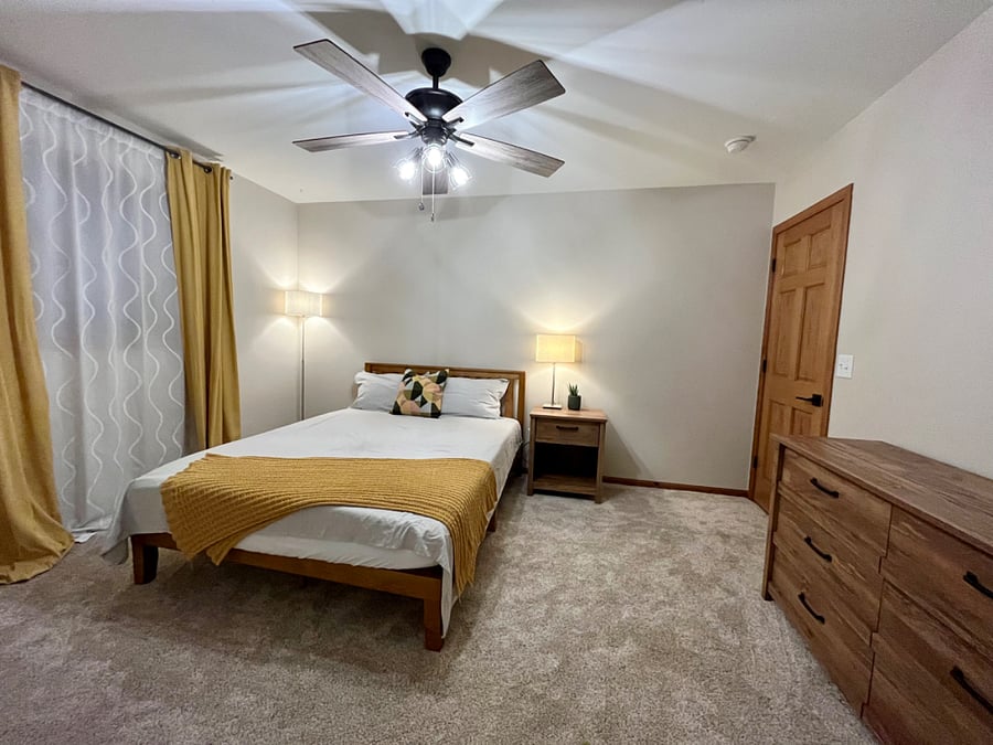 Main floor bedroom #1 w/queen bed