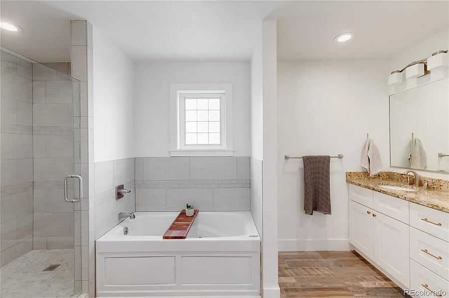 Primary 5 piece bath