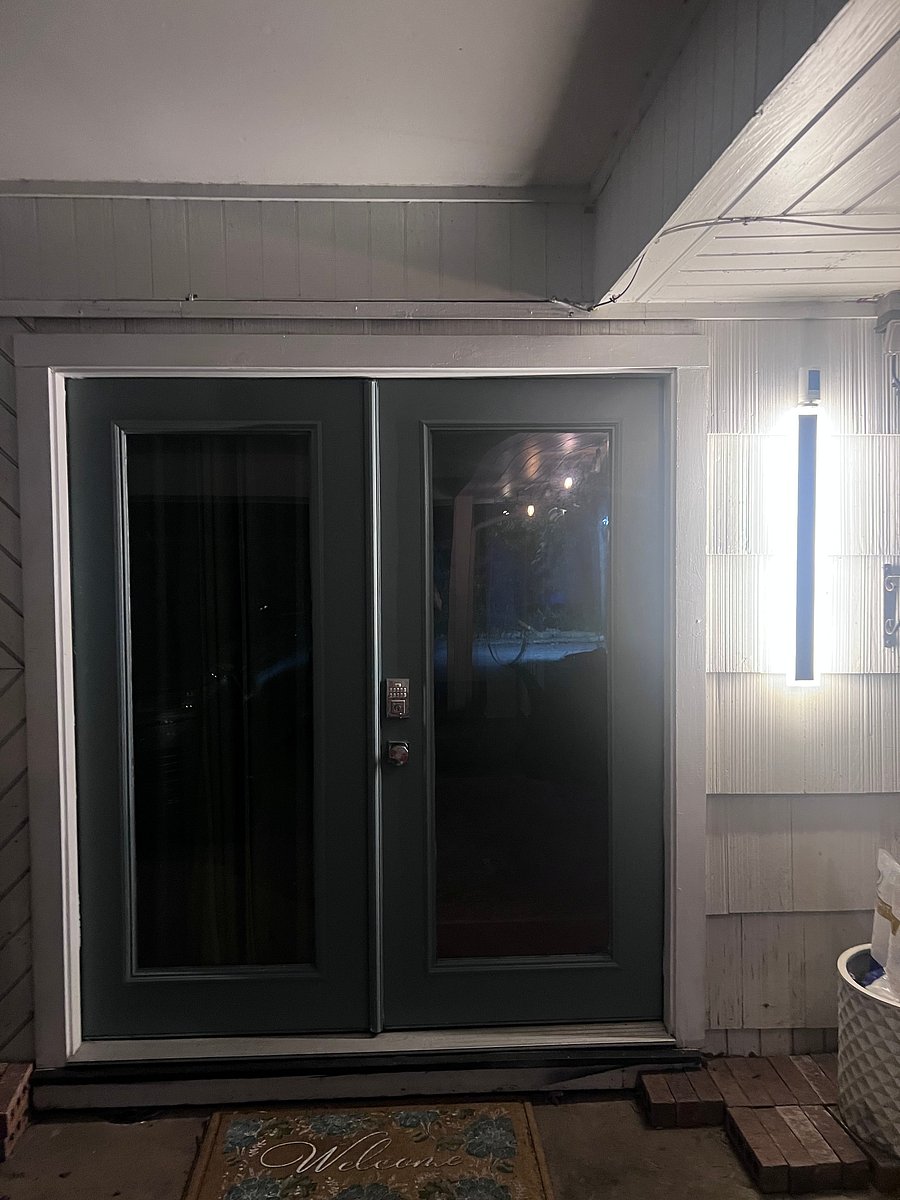 PRIVATE ENTRANCE