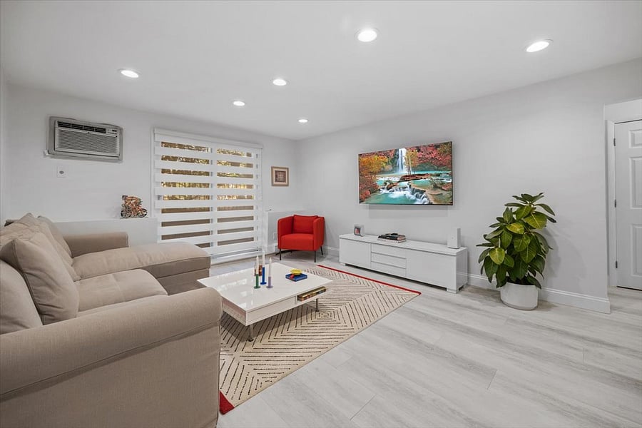 Furnished Finder property 626581_1 photo 3