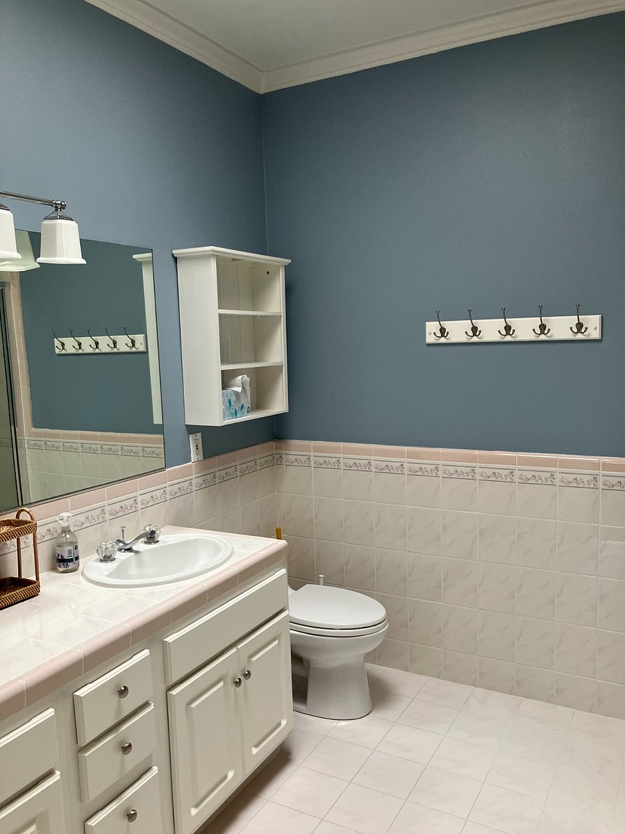 Primary Suite Bathroom