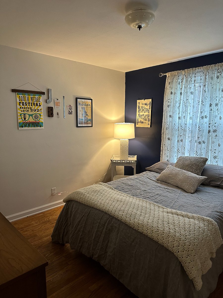 Downstairs Bedroom- The Rochester Room