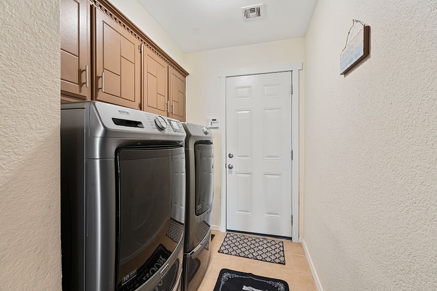 Large capacity washer and dryer