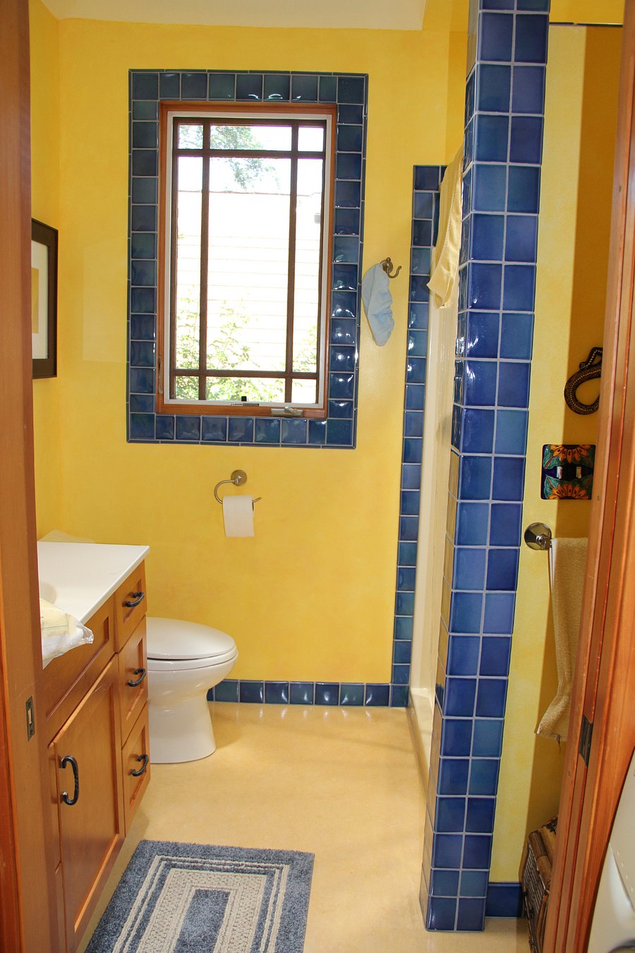 View of full bathroom from the doorway.