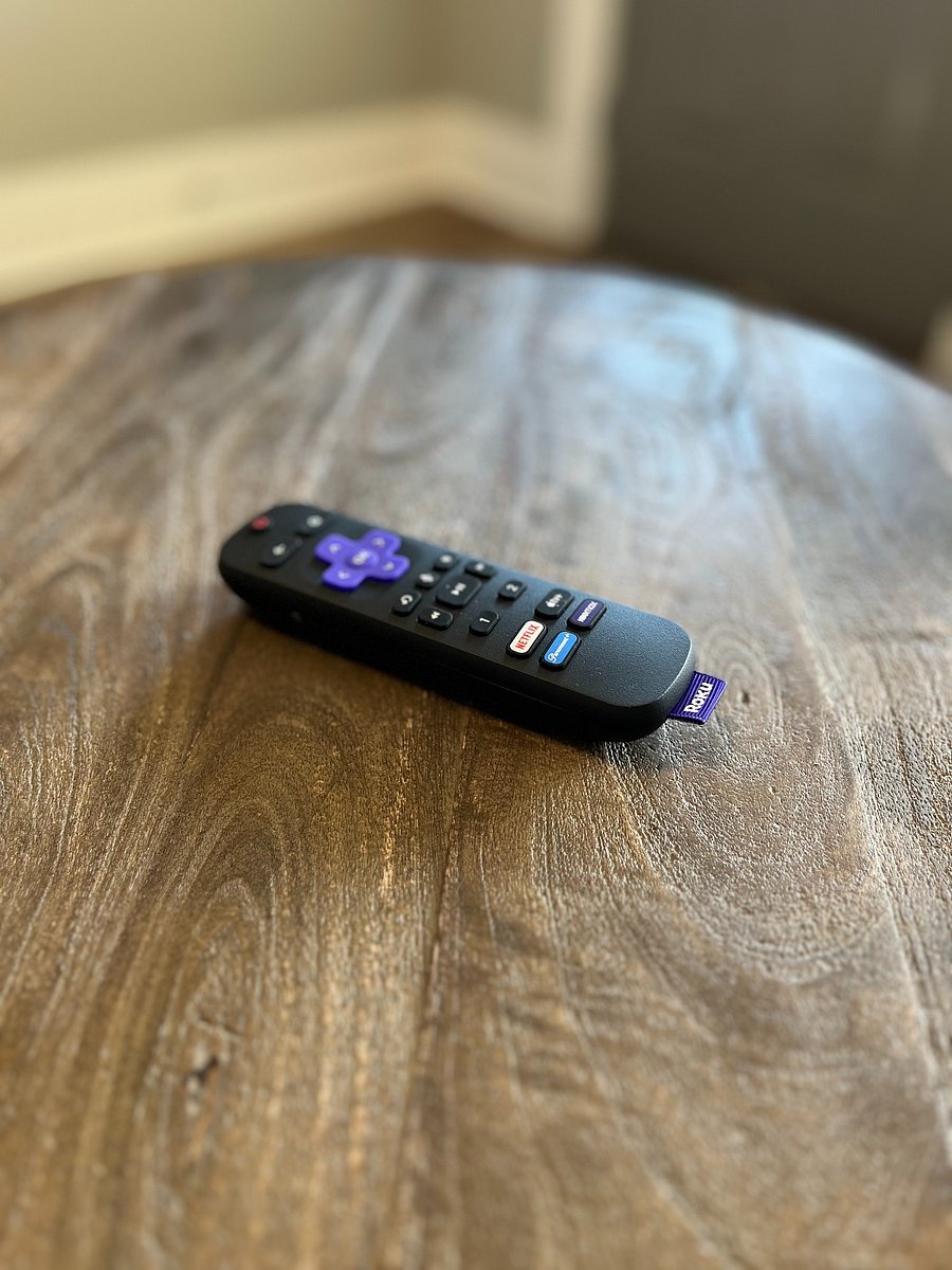 NEW 50" Roku smart TV.